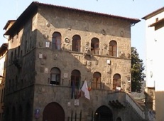 Palazzo del Vicario sede del comune