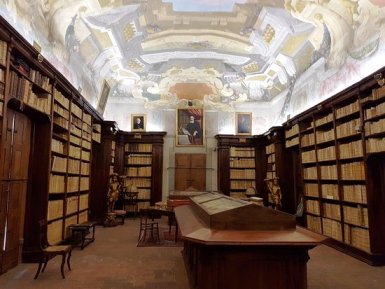 interno biblioteca capitolare