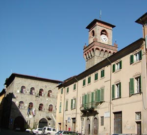 Loggia dei Mercanti - sede di Uffici comunali -